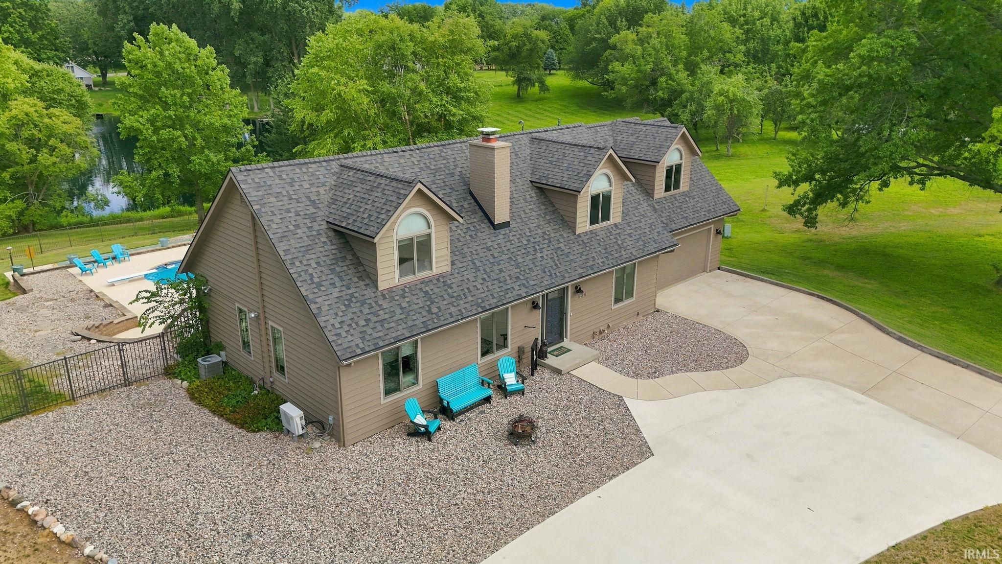 534 Crestlane Drive