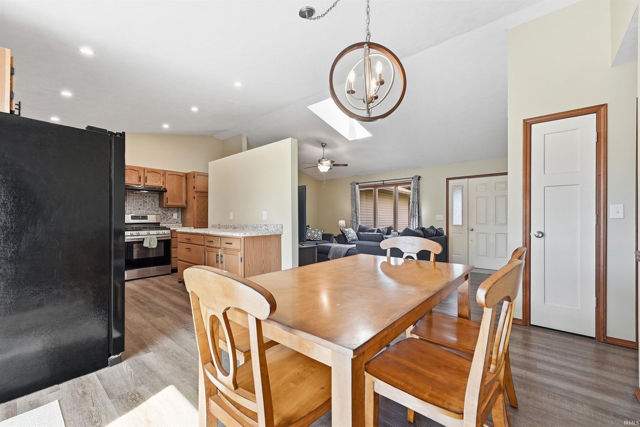 Image of 2122 Sally Street